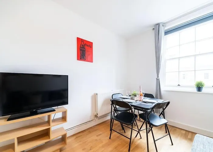 Beautiful One Bedroom Flat In Tavistock Place